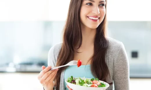 depositphotos_25790515-stock-photo-woman-eating-salad